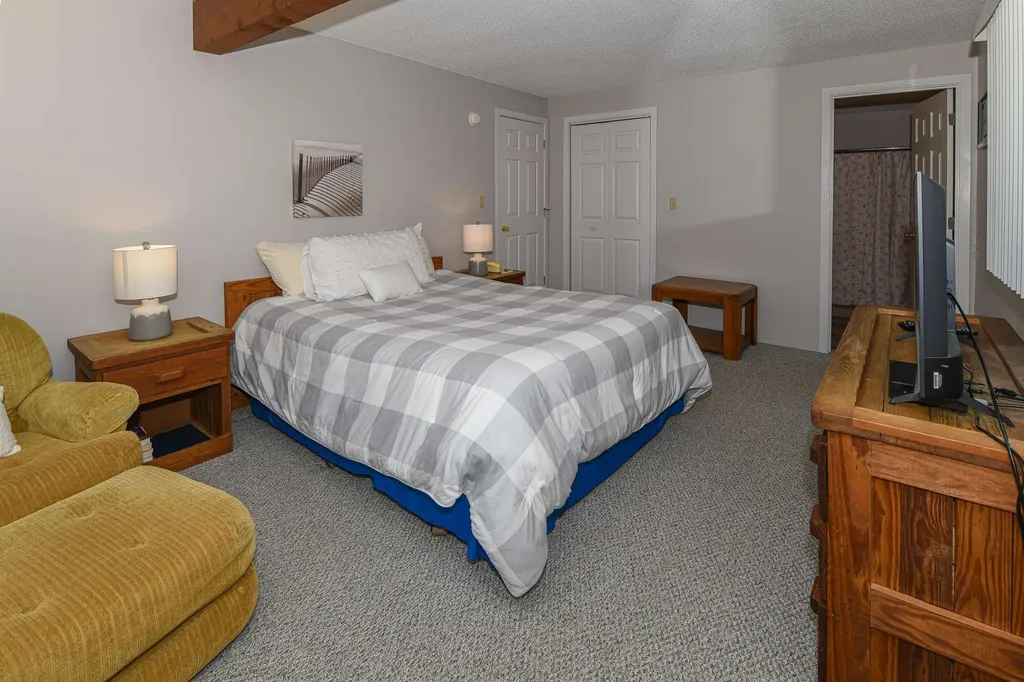 2C Seasons At Attitash Road Bartlett NH 03812