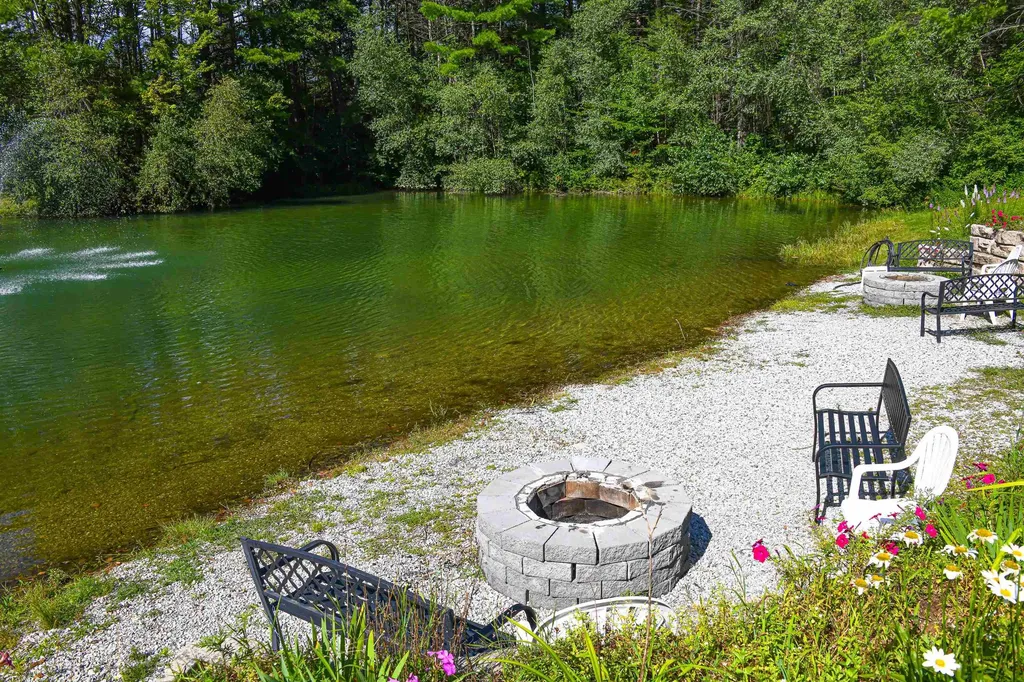 2C Seasons At Attitash Road Bartlett NH 03812