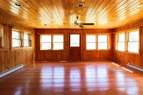 562 Quechee West Hartford Road Hartford VT 05001-2131