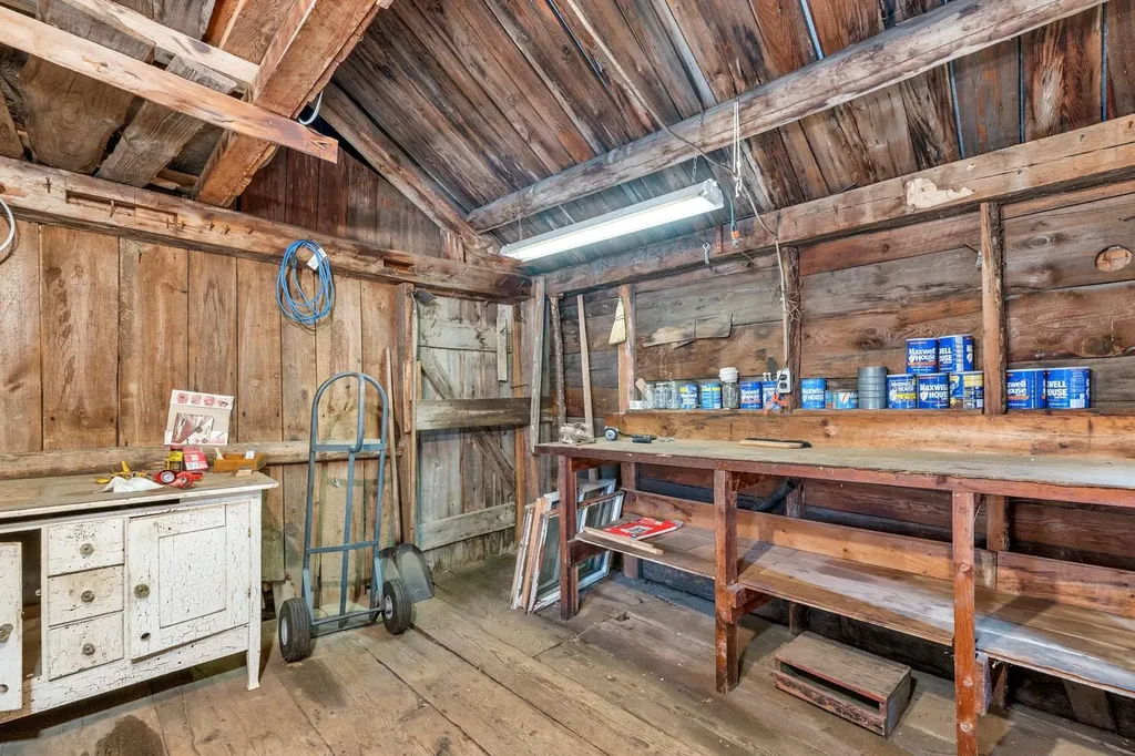 256 Chickville Road Ossipee NH 03864