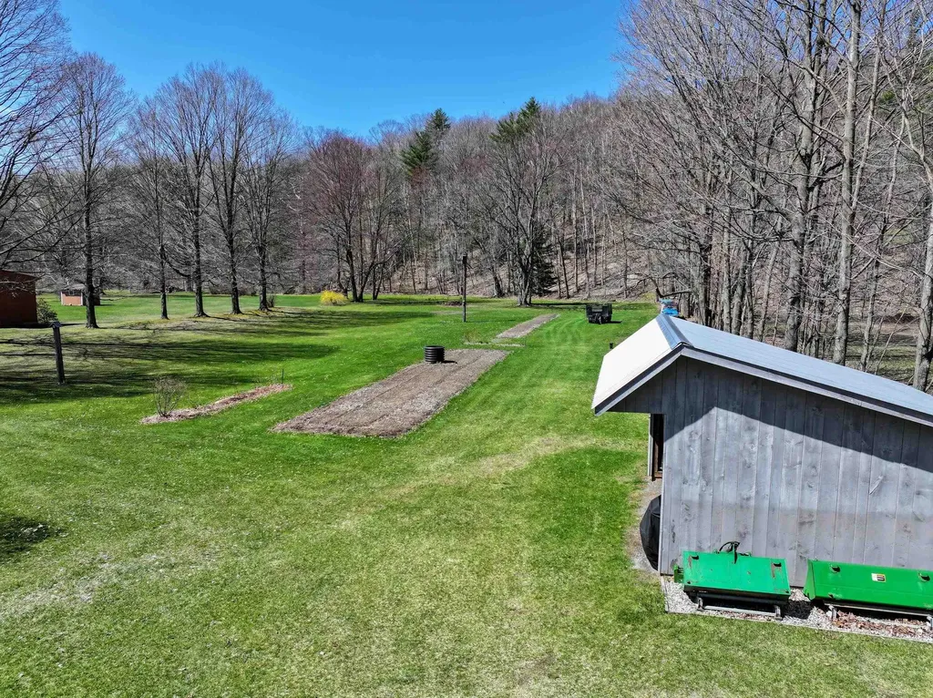 602 S 116 Road Bristol VT 05443