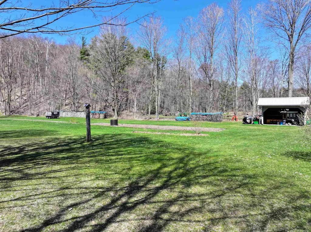 602 S 116 Road Bristol VT 05443