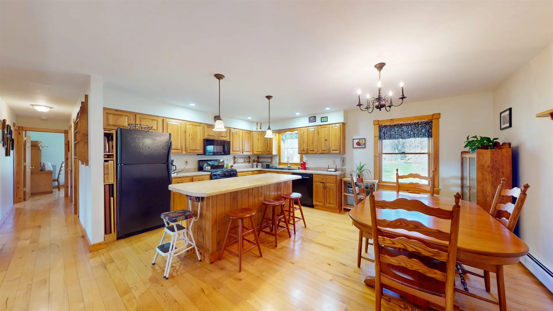 602 S 116 Road Bristol VT 05443