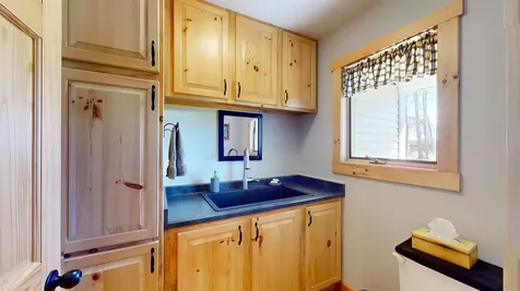 602 S 116 Road Bristol VT 05443