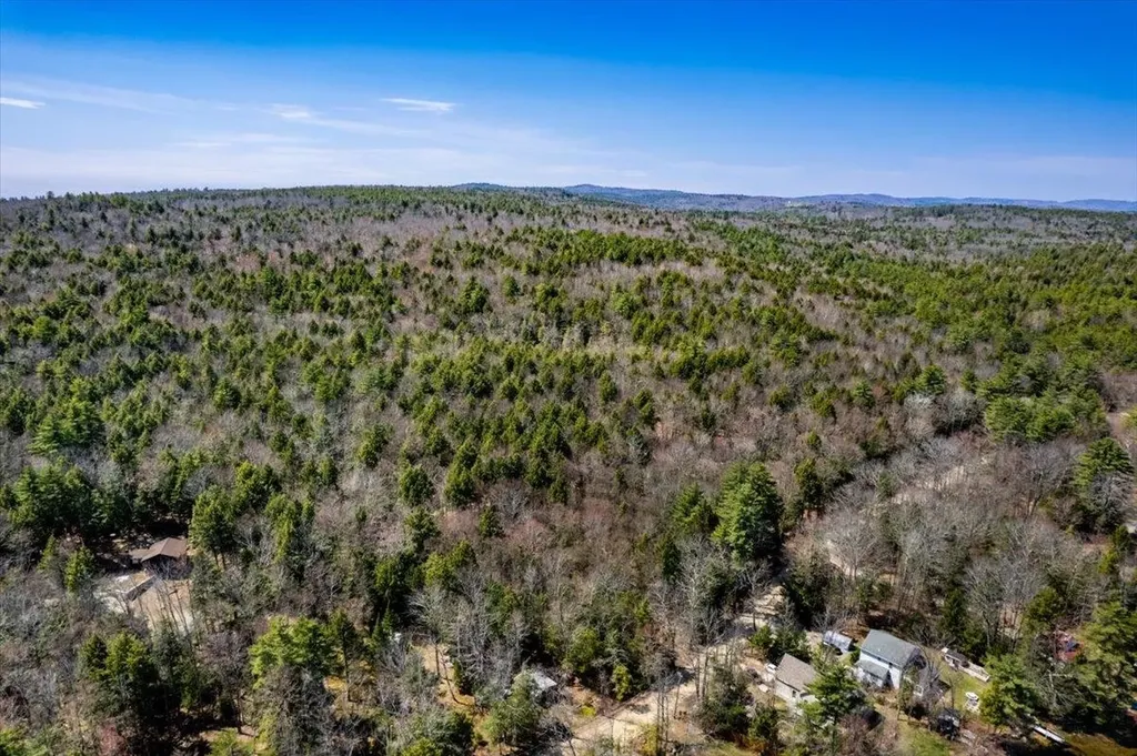 9-22 Narrows Road Barnstead NH 03225