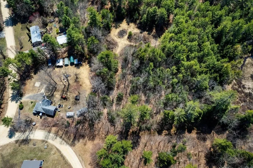 9-22 Narrows Road Barnstead NH 03225