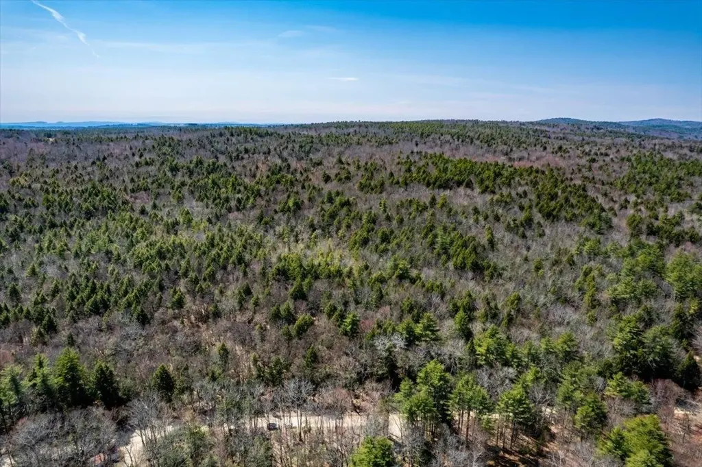 9-22 Narrows Road Barnstead NH 03225