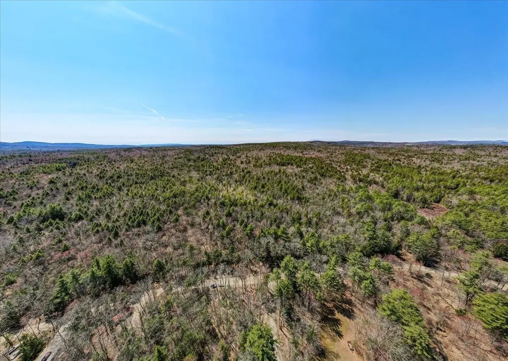 9-22 Narrows Road Barnstead NH 03225