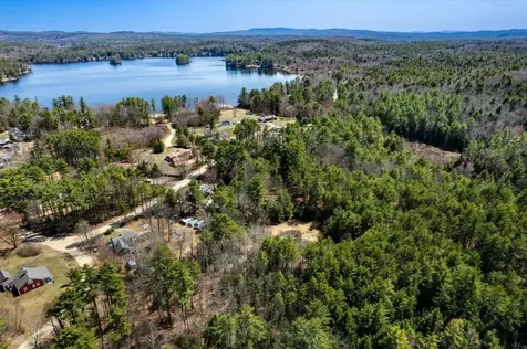 9-22 Narrows Road Barnstead NH 03225