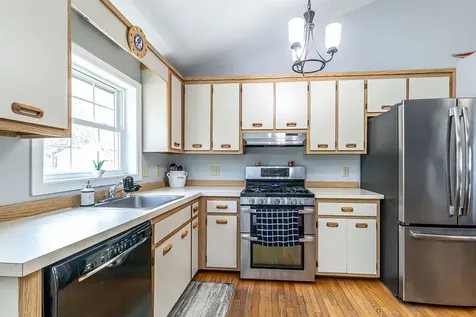 12 Conifer Street Merrimack NH 03054