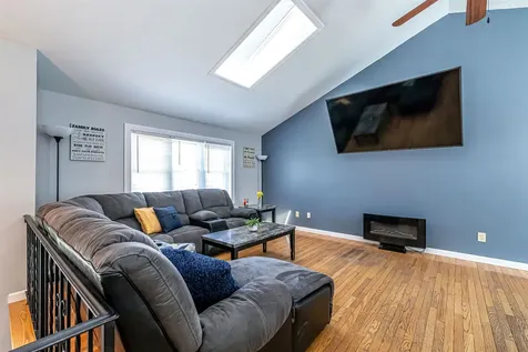 12 Conifer Street Merrimack NH 03054