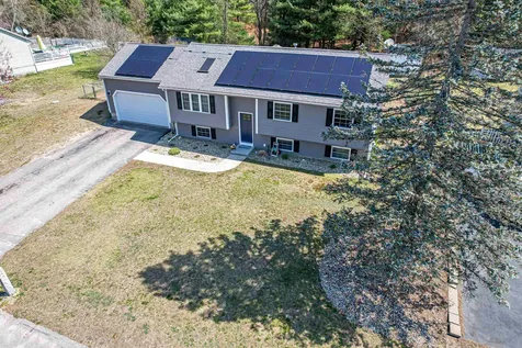12 Conifer Street Merrimack NH 03054