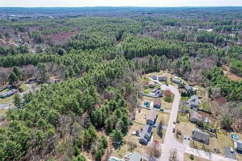 12 Conifer Street Merrimack NH 03054