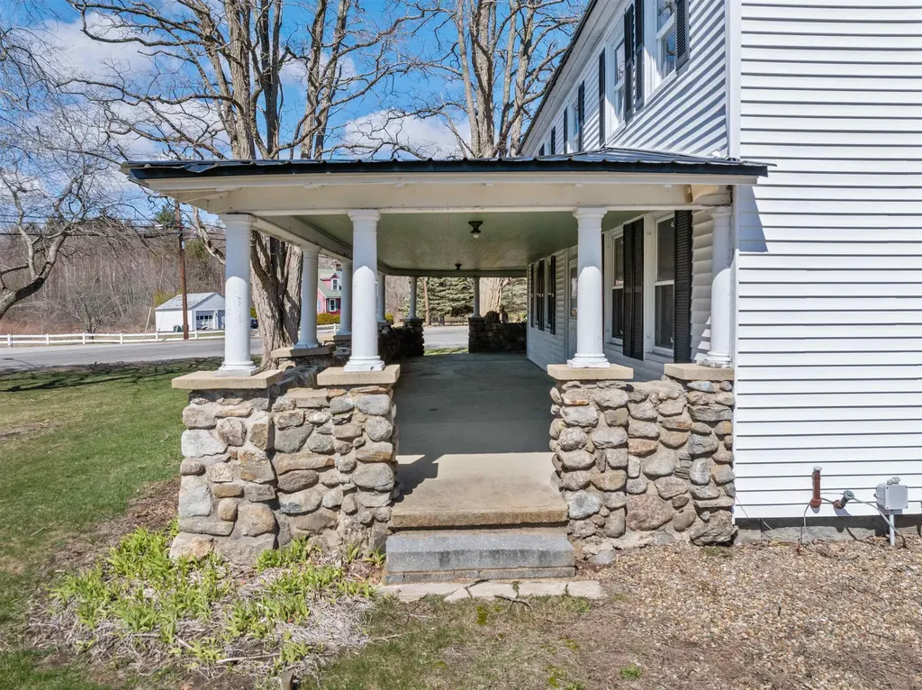 271 Weirs Road Gilford NH 03249