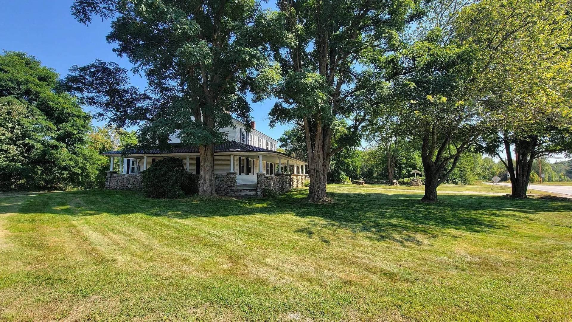 271 Weirs Road Gilford NH 03249