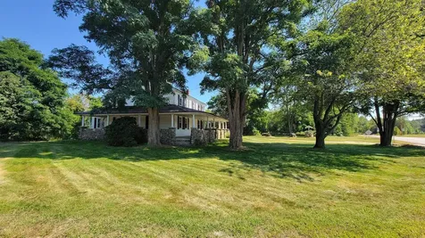 271 Weirs Road Gilford NH 03249