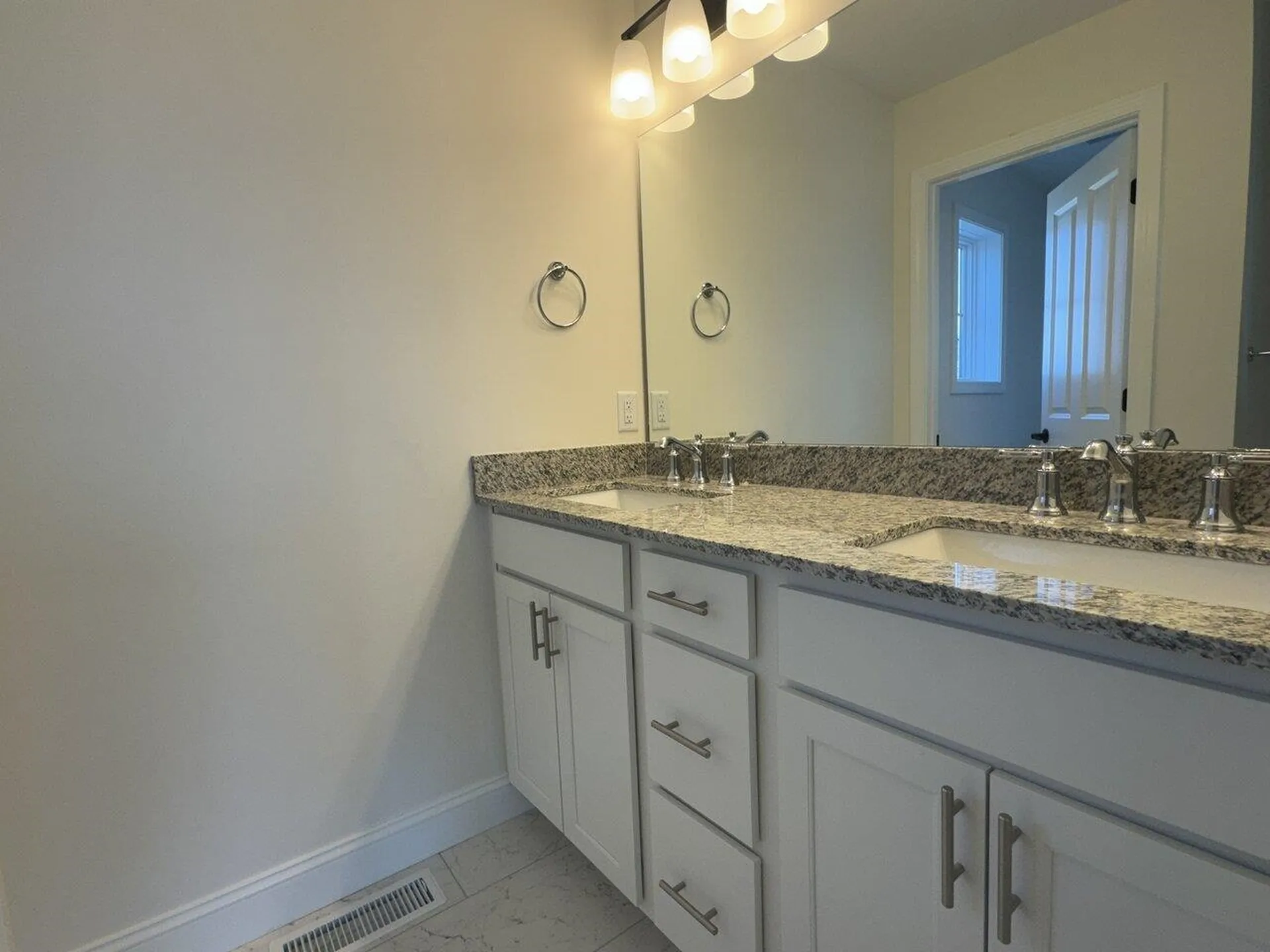 187 Leo Lane South Burlington VT 05403