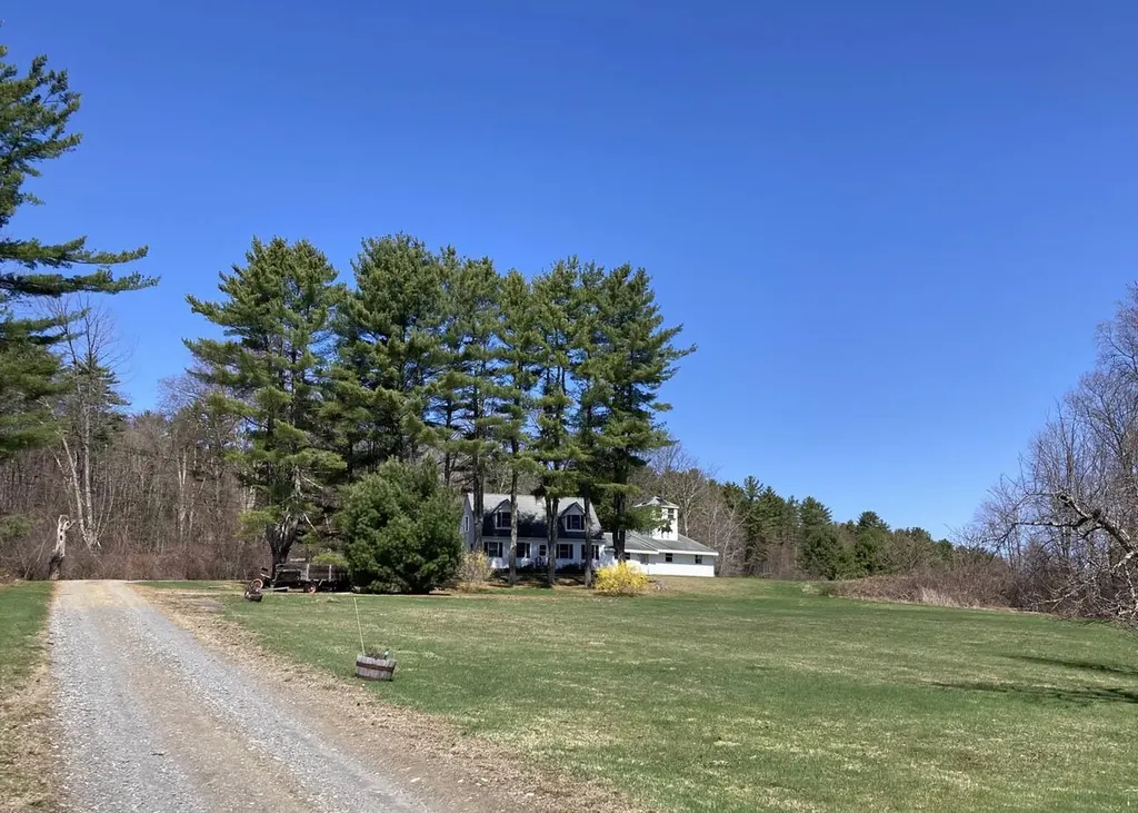 601 Bellows Falls Road Putney VT 05346