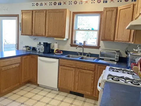 601 Bellows Falls Road Putney VT 05346