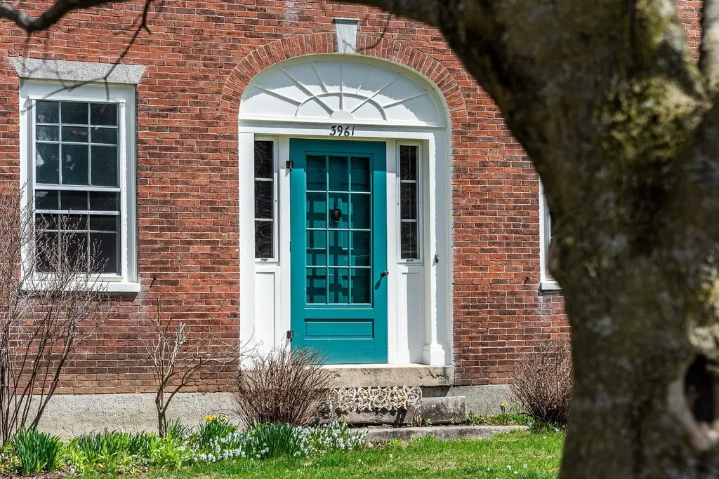 3961 Route 5 N Newbury VT 05051