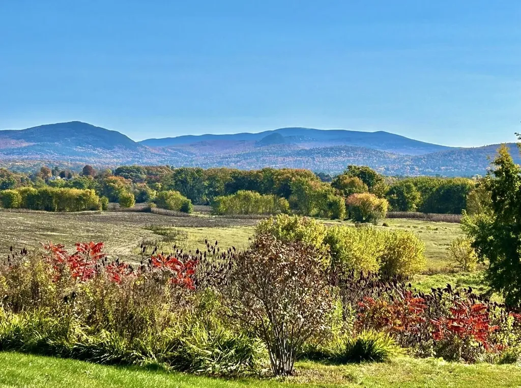 3961 Route 5 N Newbury VT 05051