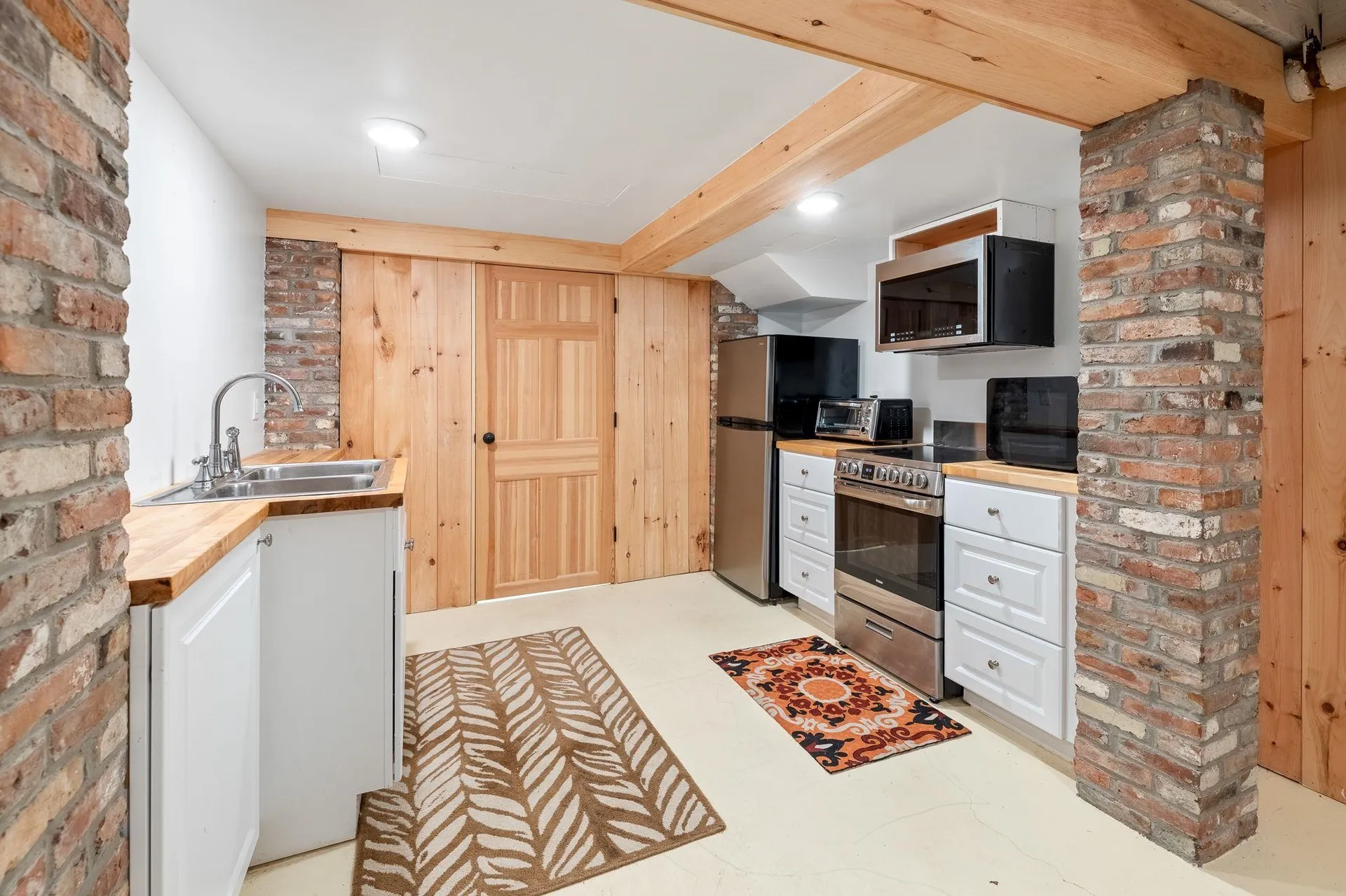 3961 Route 5 N Newbury VT 05051