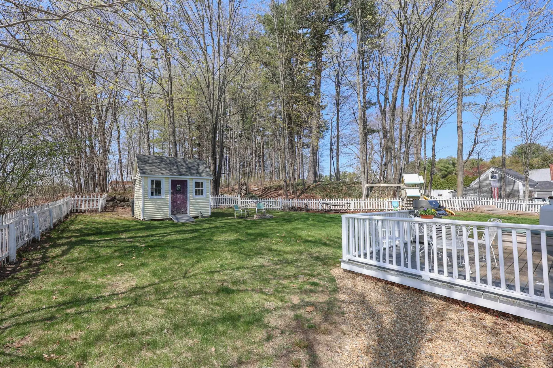 40 Epping Street Raymond NH 03077