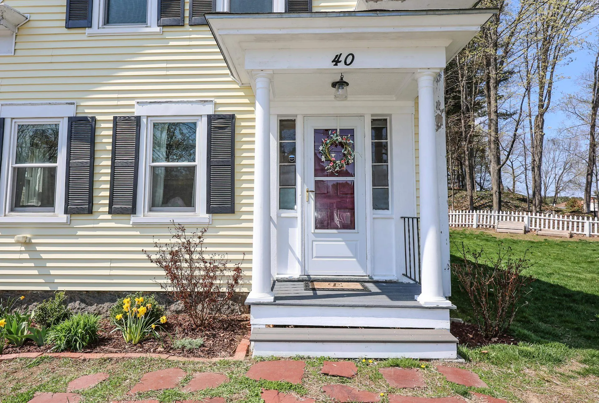 40 Epping Street Raymond NH 03077