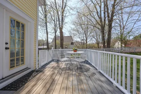 40 Epping Street Raymond NH 03077