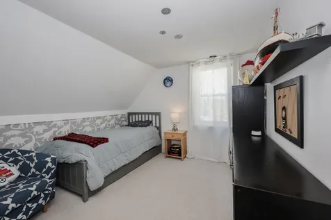 40 Epping Street Raymond NH 03077