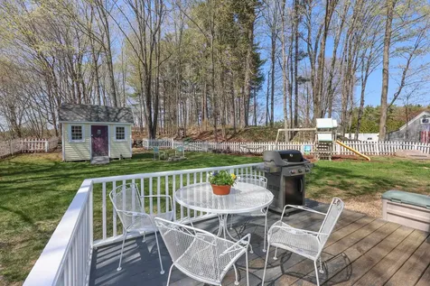 40 Epping Street Raymond NH 03077