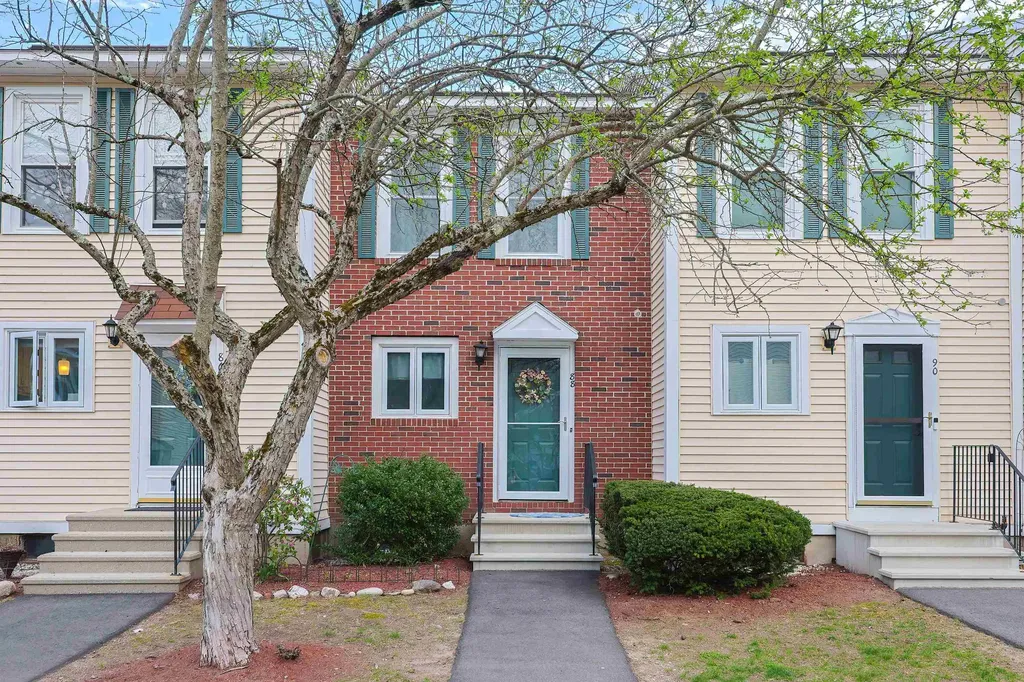 88 Shelburne Road Merrimack NH 03054