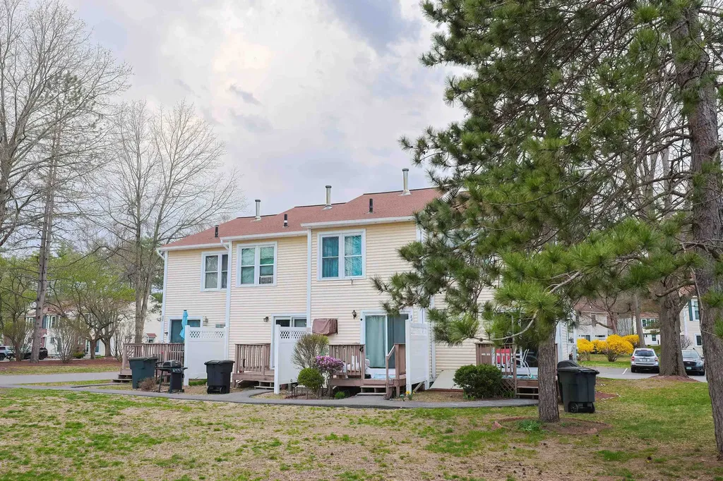 88 Shelburne Road Merrimack NH 03054