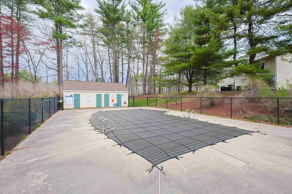 88 Shelburne Road Merrimack NH 03054