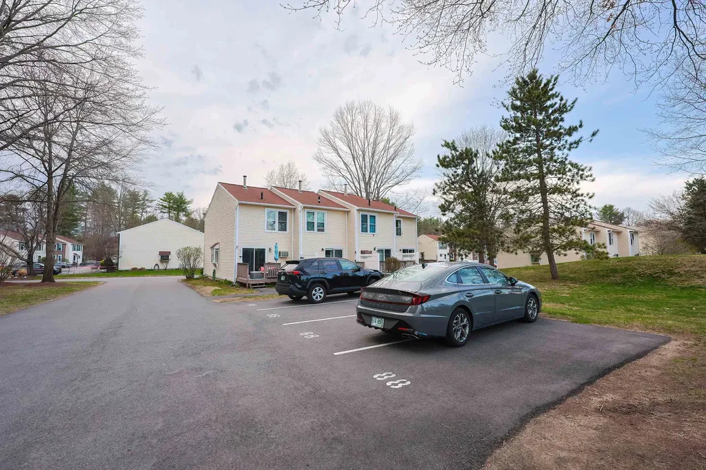 88 Shelburne Road Merrimack NH 03054