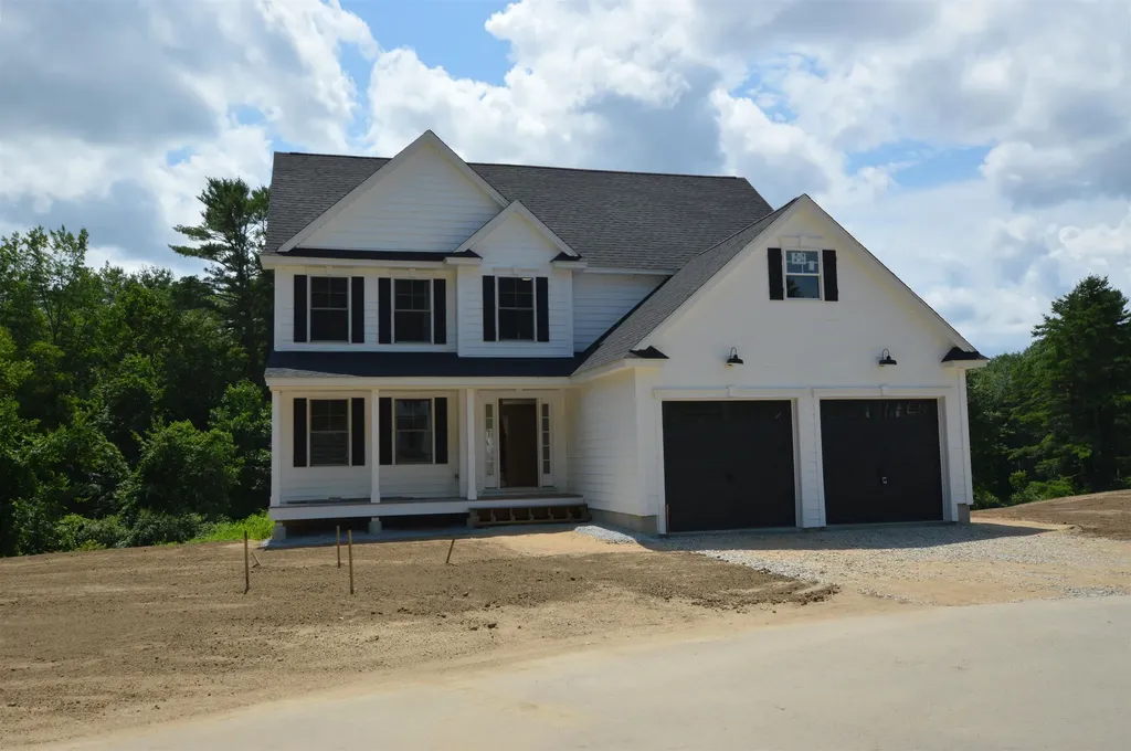 17 Shelburne Lane Concord NH 03301