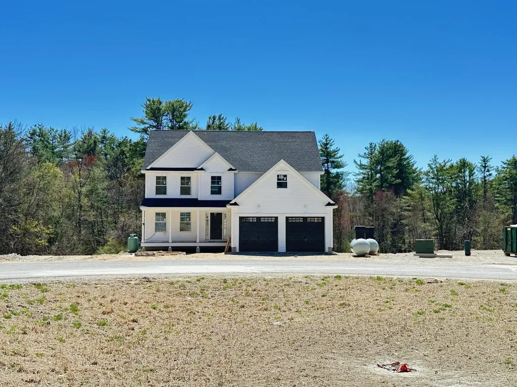 17 Shelburne Lane Concord NH 03301