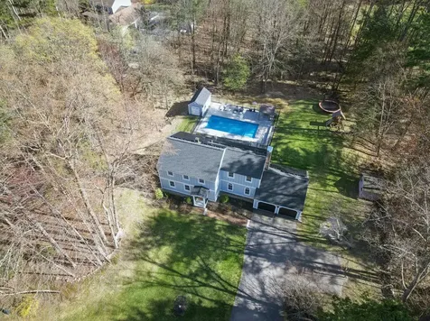 6 Cider Mill Road Bedford NH 03110