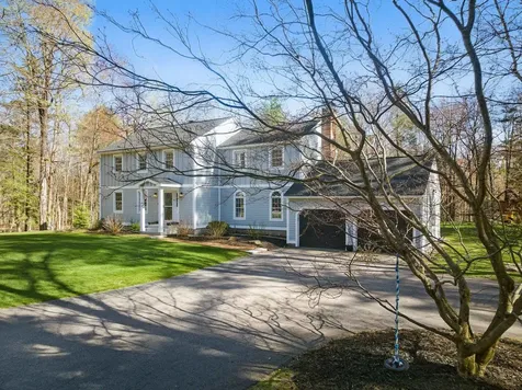 6 Cider Mill Road Bedford NH 03110