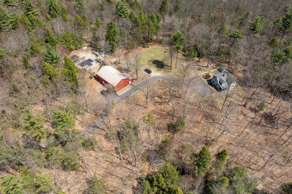 95 Sherwood Forest Road Weare NH 03281