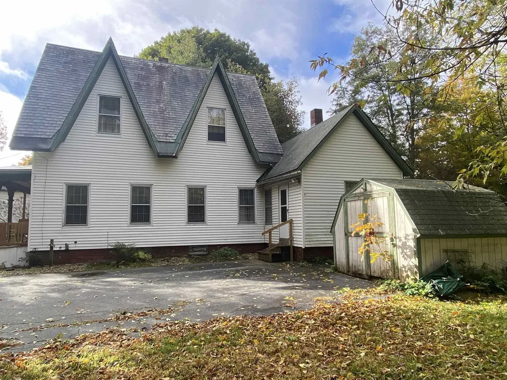 14 Cherry Hill Street Rockingham VT 05101