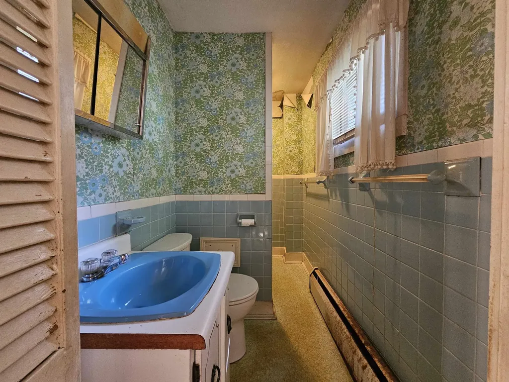 14 Cherry Hill Street Rockingham VT 05101