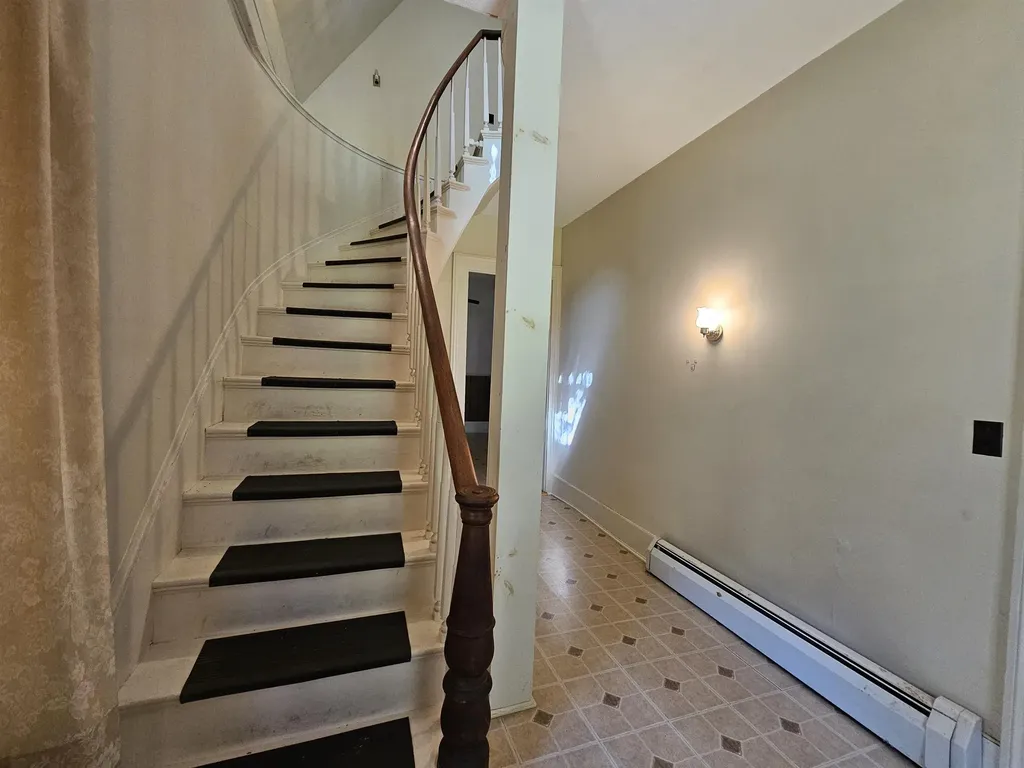 14 Cherry Hill Street Rockingham VT 05101