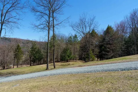 551 Vt Route 12 Hartland VT 05048