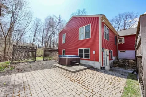 21 Holbrook Road Bedford NH 03110