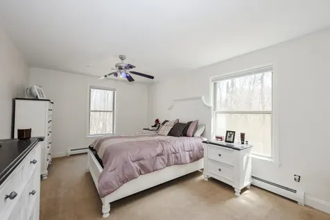 21 Holbrook Road Bedford NH 03110