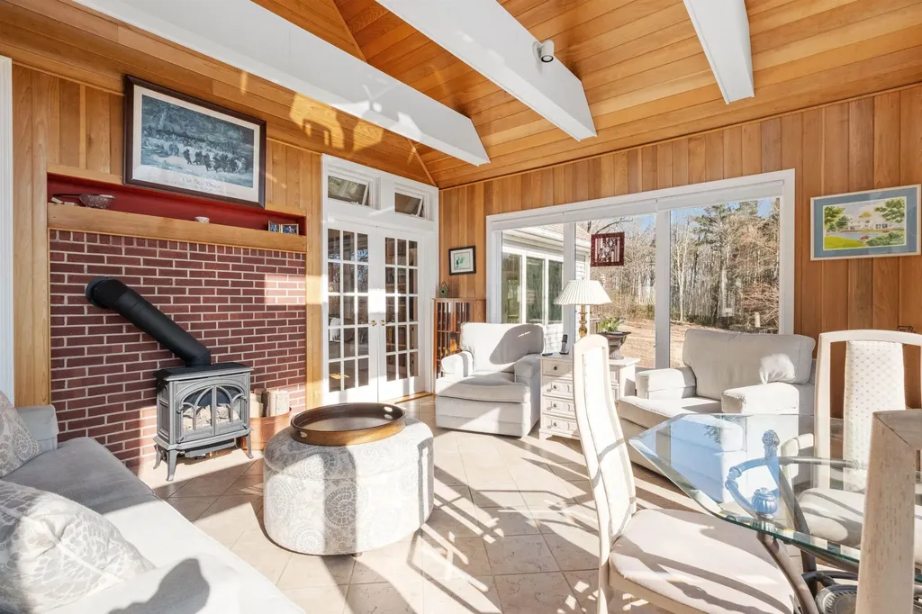 53 Old Pumpkin Hill Road Warner NH 03278