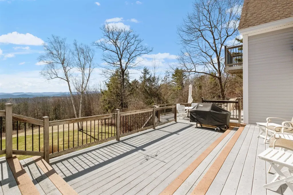 53 Old Pumpkin Hill Road Warner NH 03278