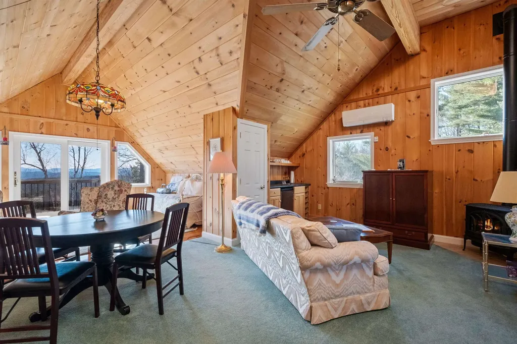 53 Old Pumpkin Hill Road Warner NH 03278