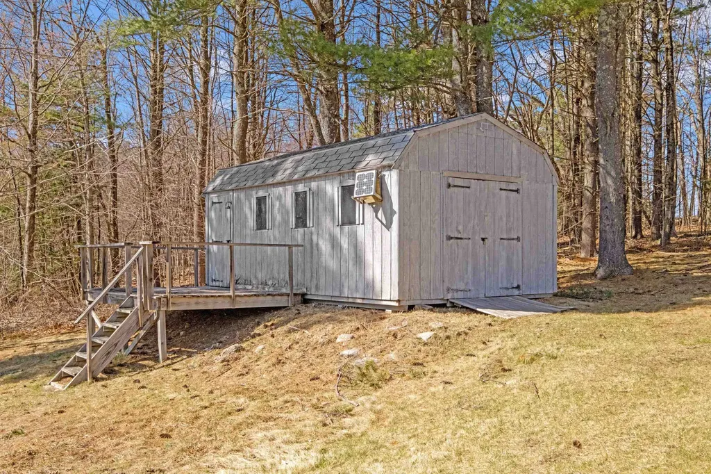 53 Old Pumpkin Hill Road Warner NH 03278